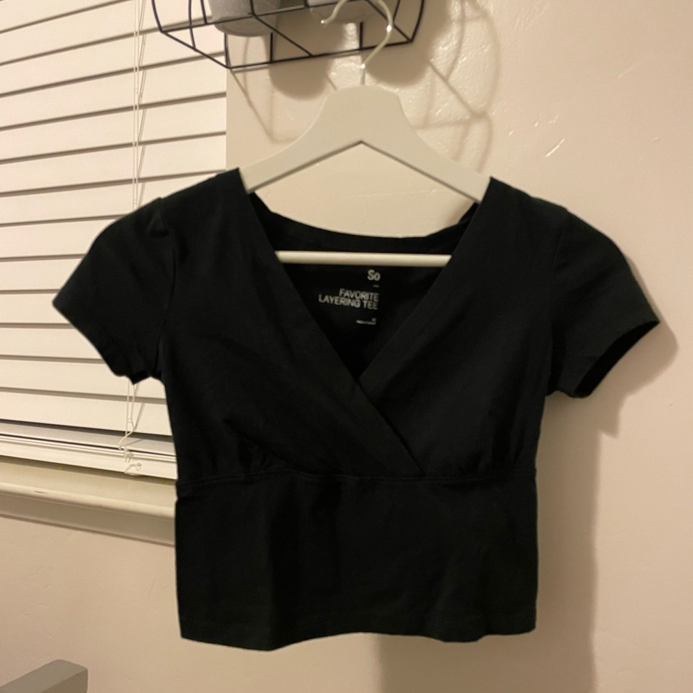 black crop top 🖤